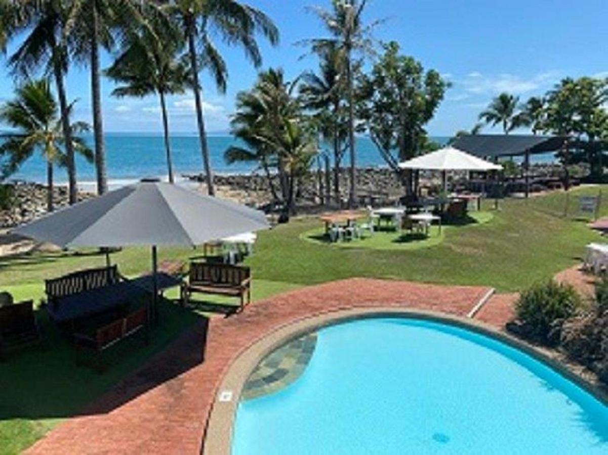 The Resort At Dolphin Heads Mackay Esterno foto