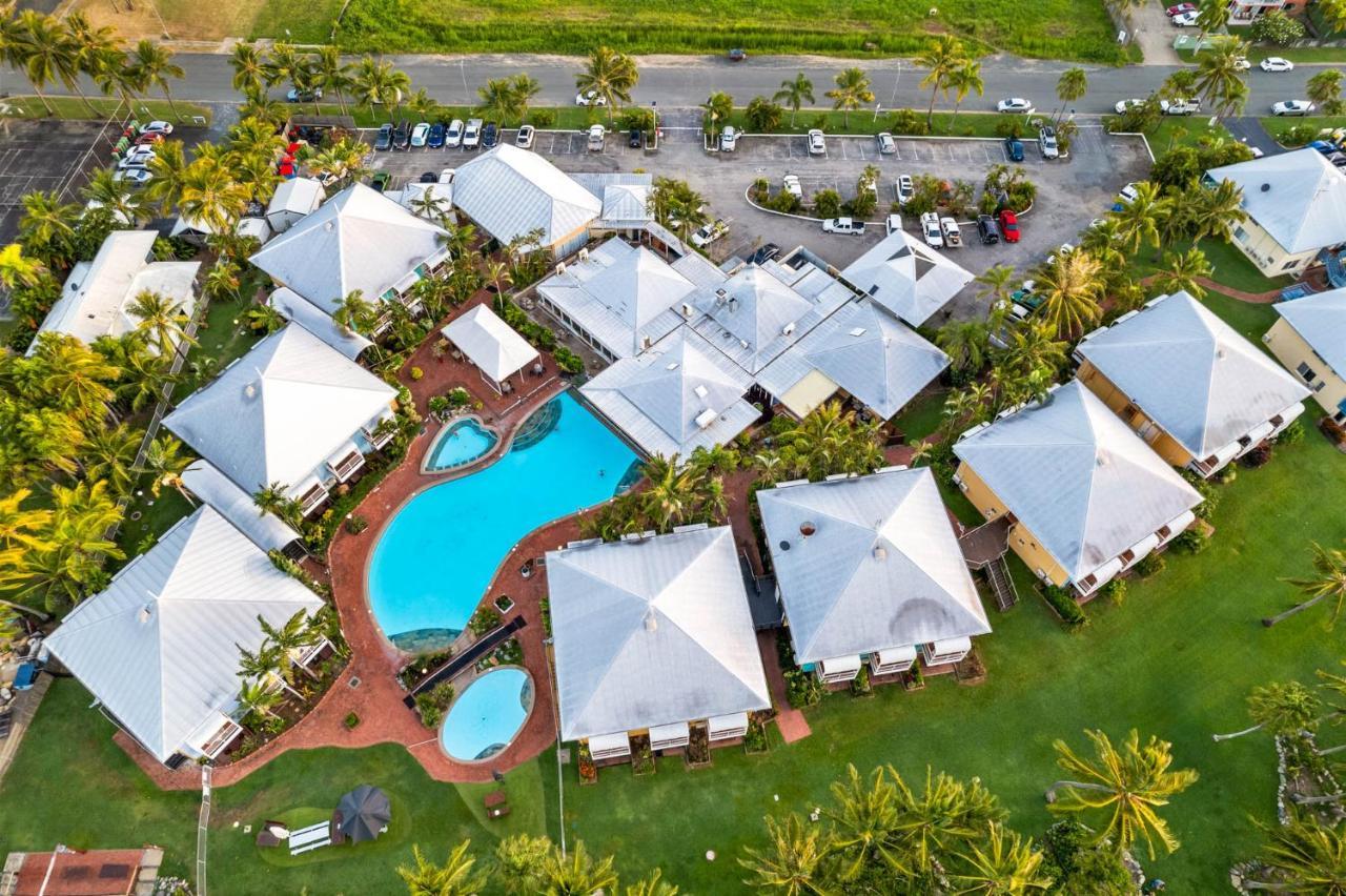 The Resort At Dolphin Heads Mackay Esterno foto