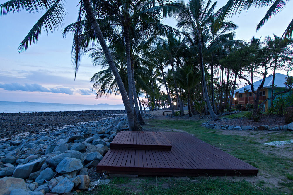 The Resort At Dolphin Heads Mackay Esterno foto